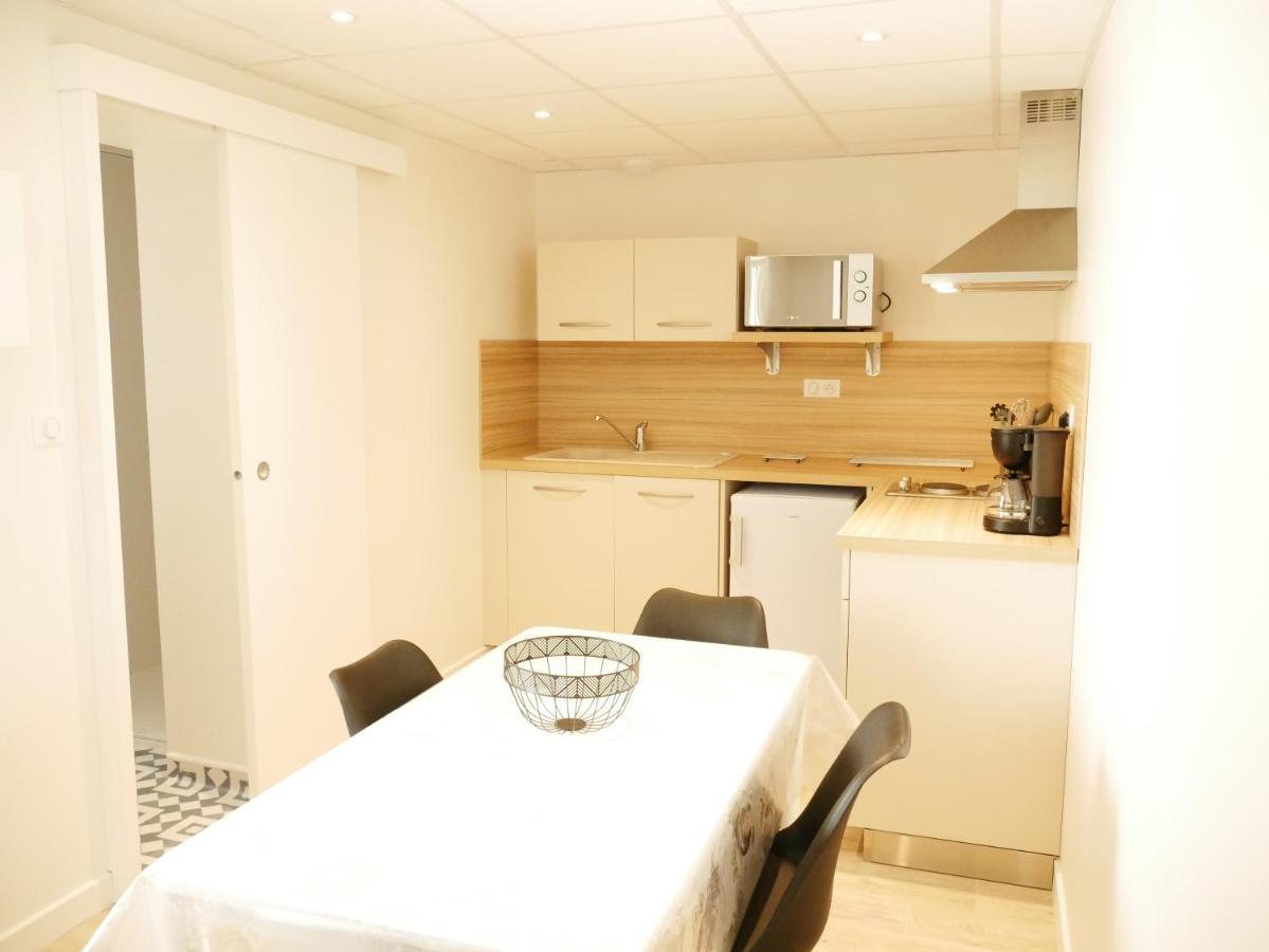 Appartement Avec Chambre - Entree Spa Incluse Bourbon-Lancy Buitenkant foto