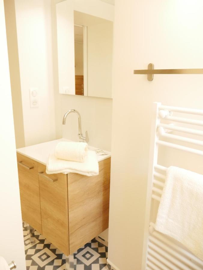Appartement Avec Chambre - Entree Spa Incluse Bourbon-Lancy Buitenkant foto